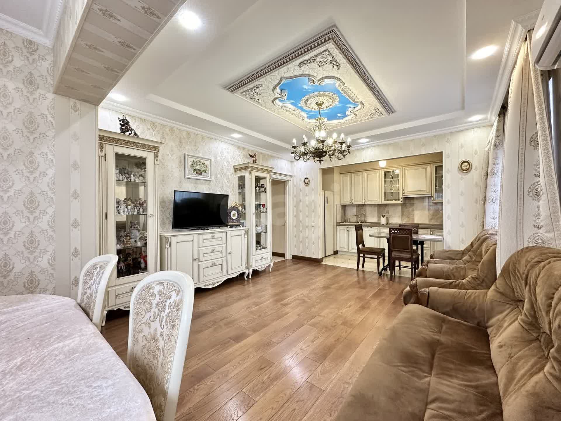 3 комн. квартира, 83.8 м², 10 этаж 