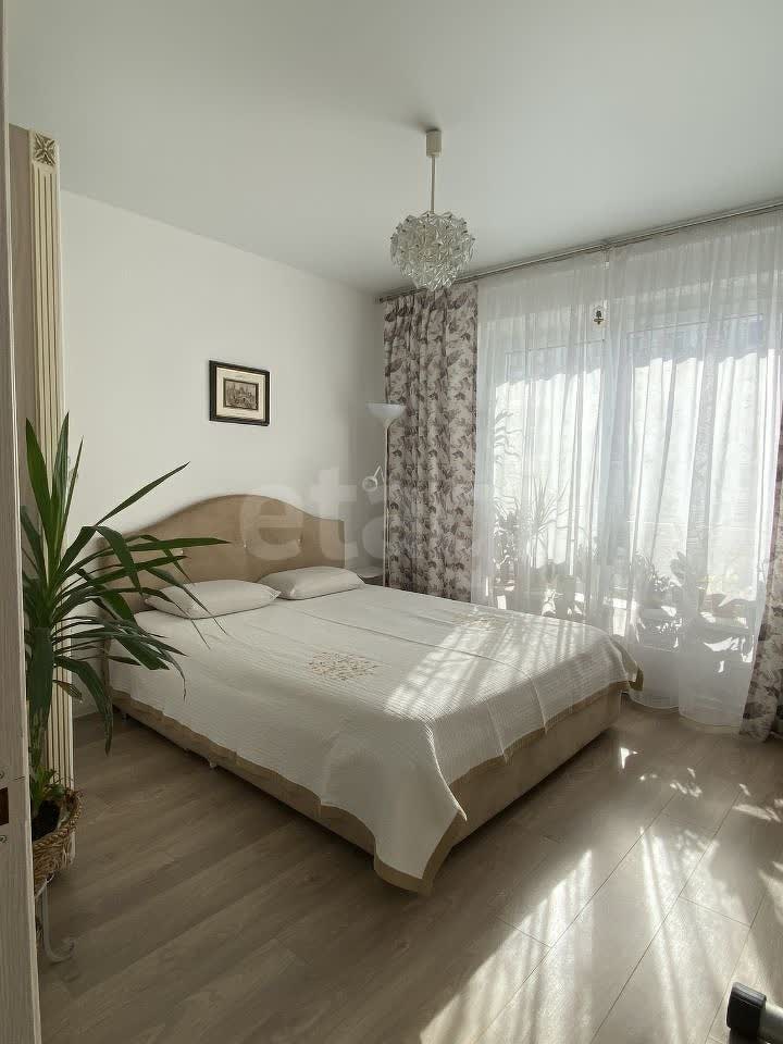 3 комн. квартира, 61.8 м², 16 этаж 